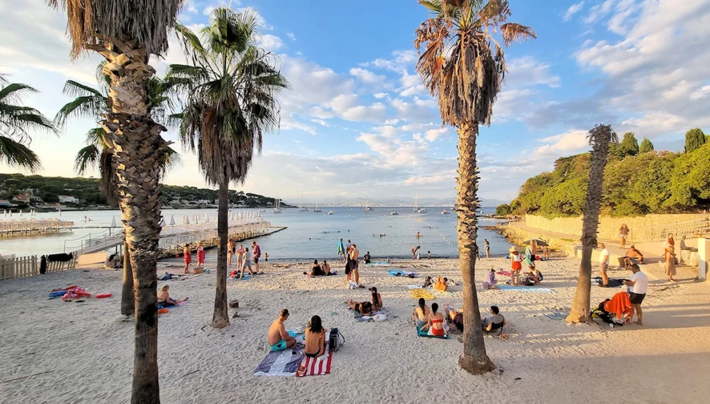 Plage de la Garoupe au cap d'Antibes