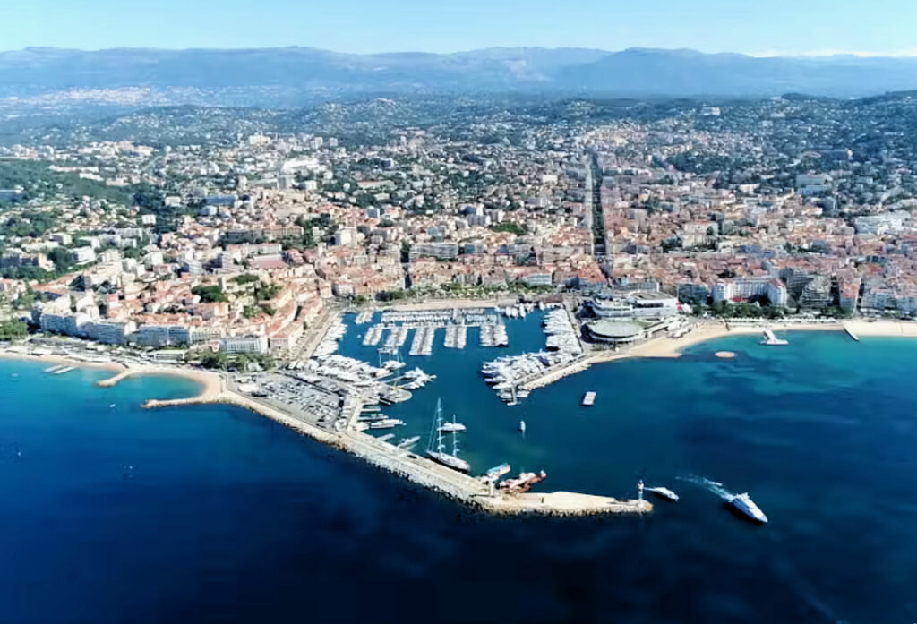 Cannes, vue du ciel