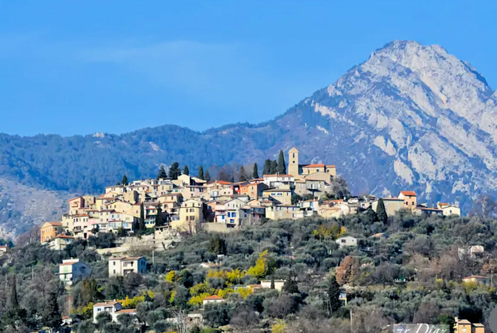 Coaraze, village perché