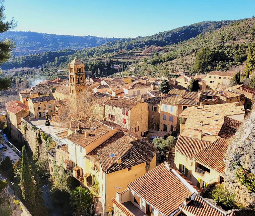 Moustiers-Sainte-Marie, classé parmi les plus beaux billages de France