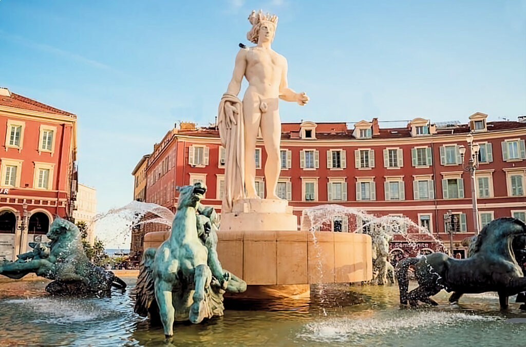 Place Masséna à Nice, la fontaine du Soleil