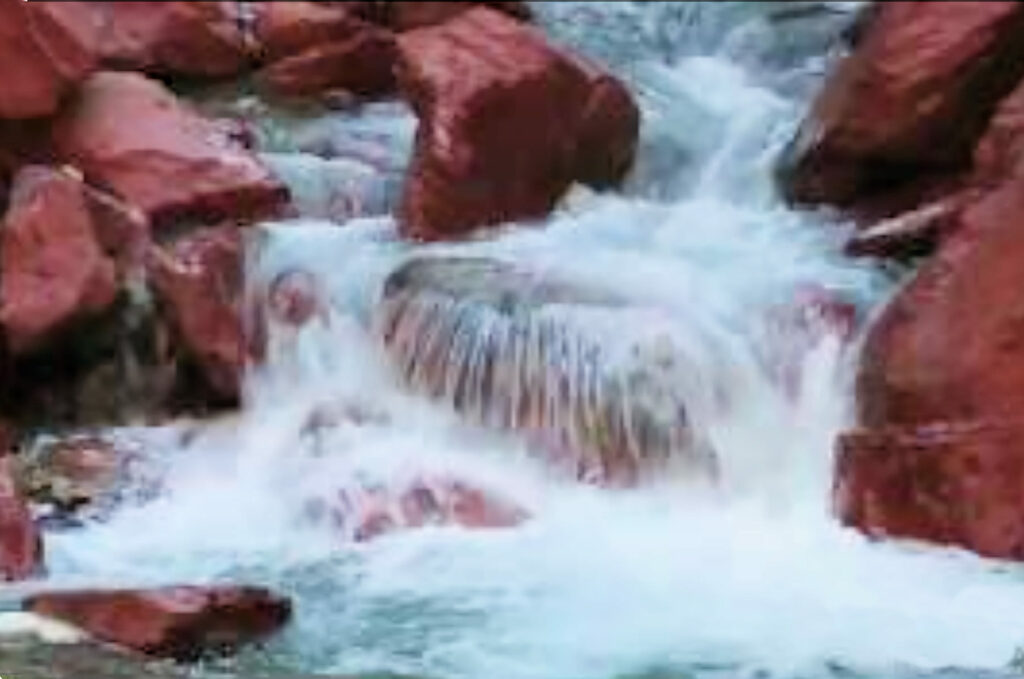 Gorges de Cians, roches de pélites rouges